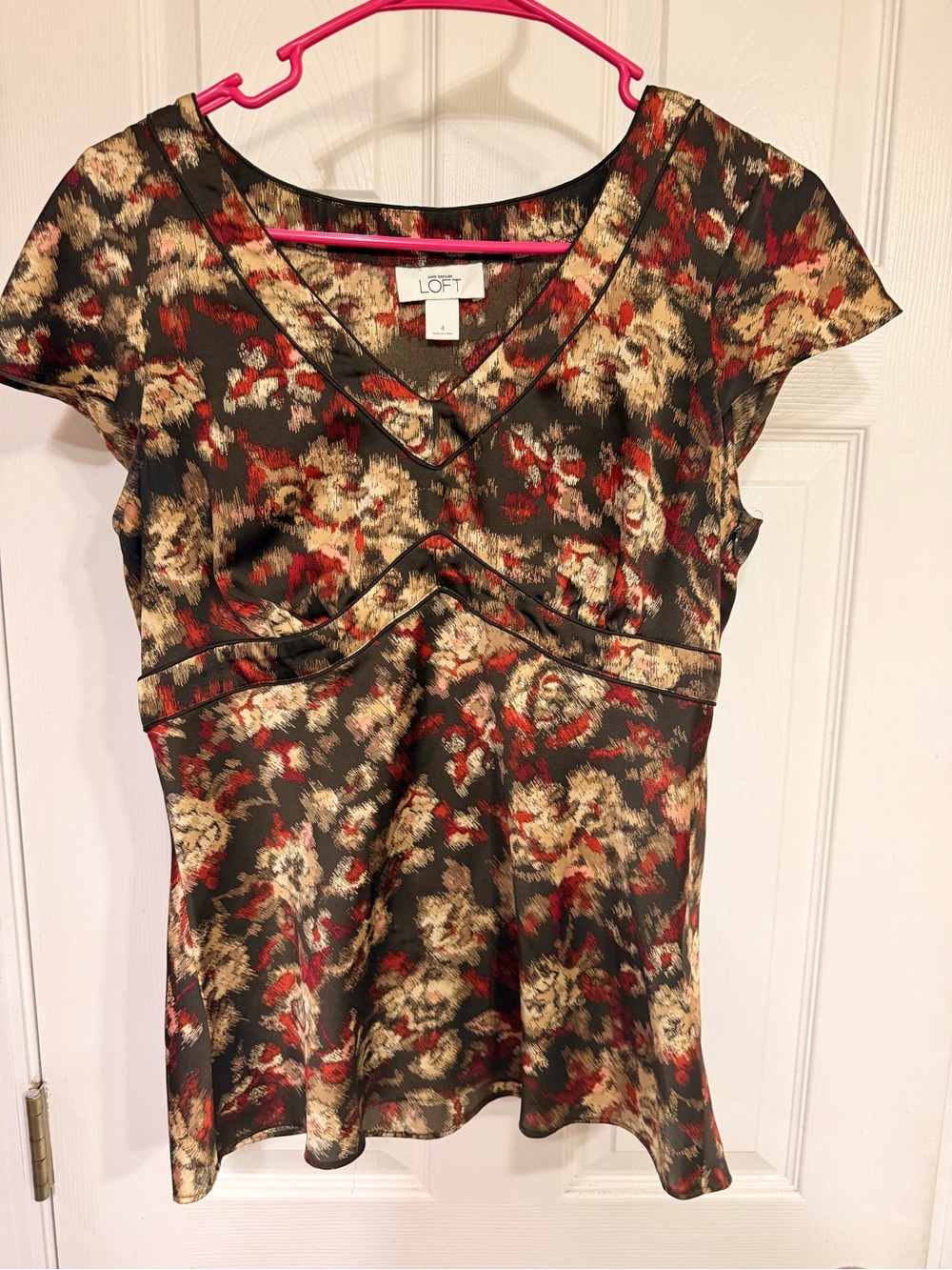 LOFT Floral V-Neck Cap Sleeve Top in Red, Cream & Black